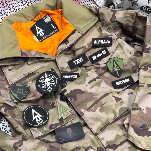 🔥BURTON BLACK OPS HEAVY DUTY SNOWBOARD JACKET🔥 - Picture 3 of 14